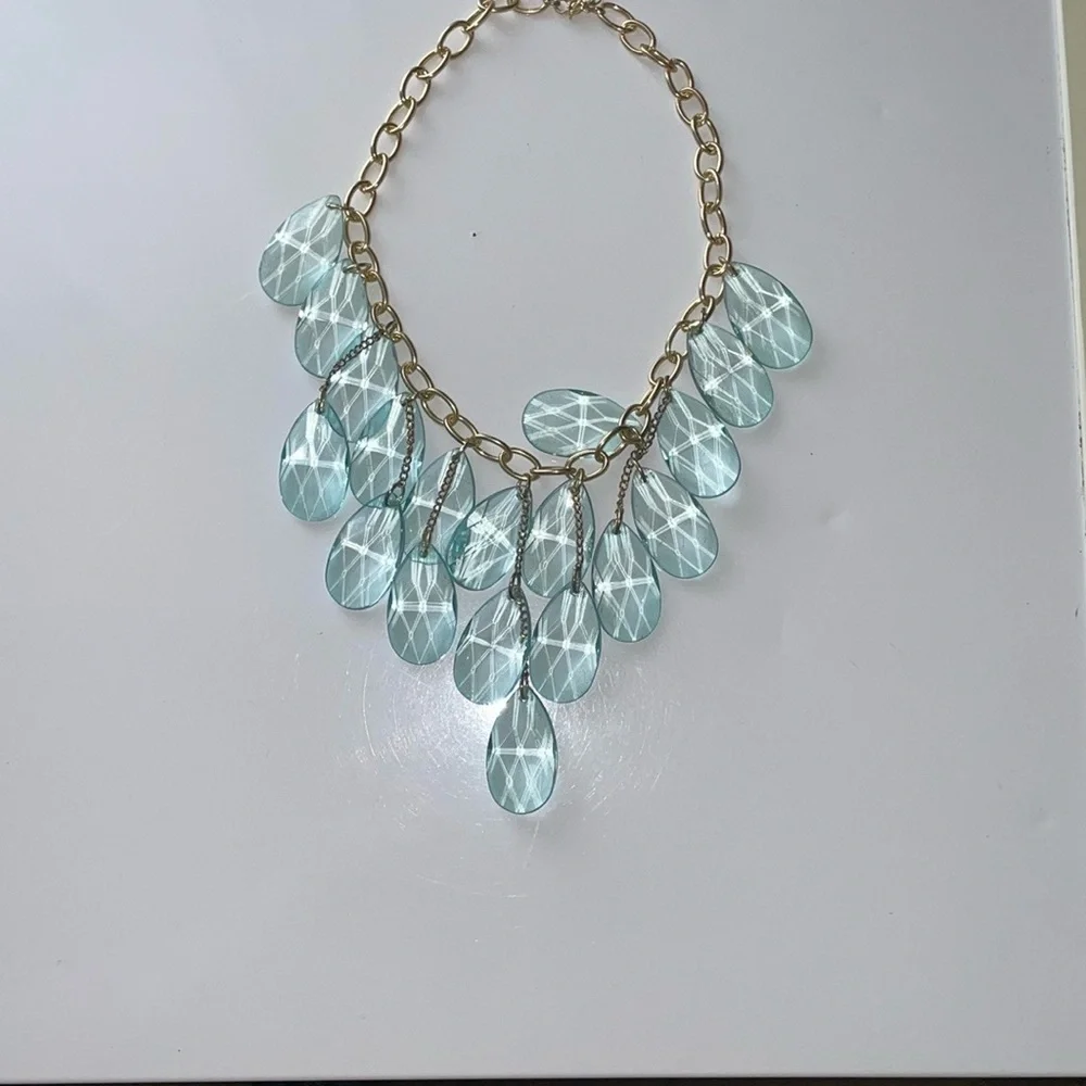 Elegant Blue Teardrop Necklace